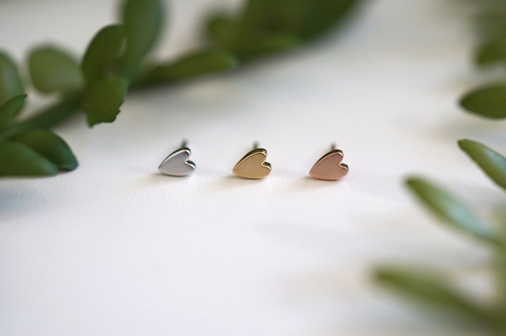 MODERN MOOD HEART SAKURA – MANTRAFINEJEWELLERY.COM