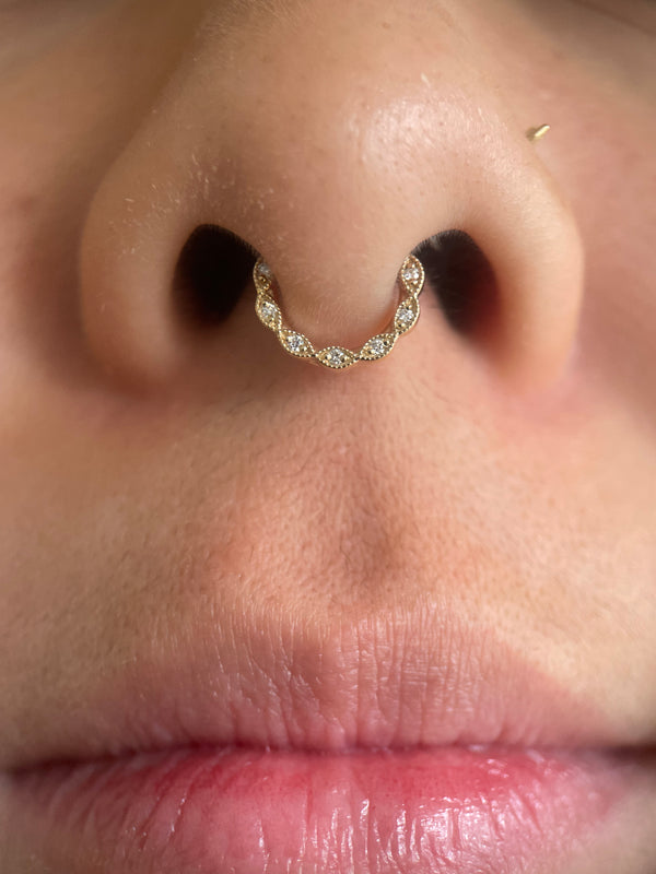 BVLA Violet Nipple Oriented Ring